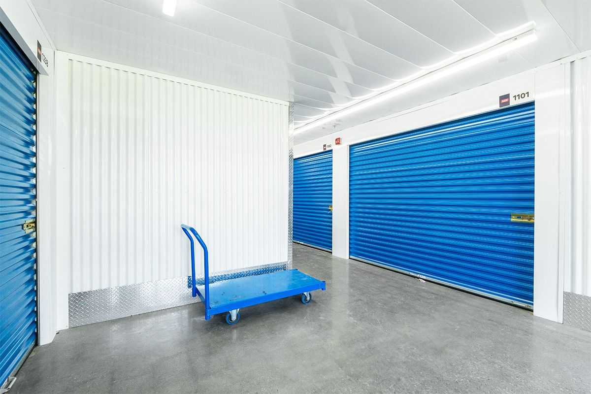 Loading Bay - Sentinel Storage -  Surrey South