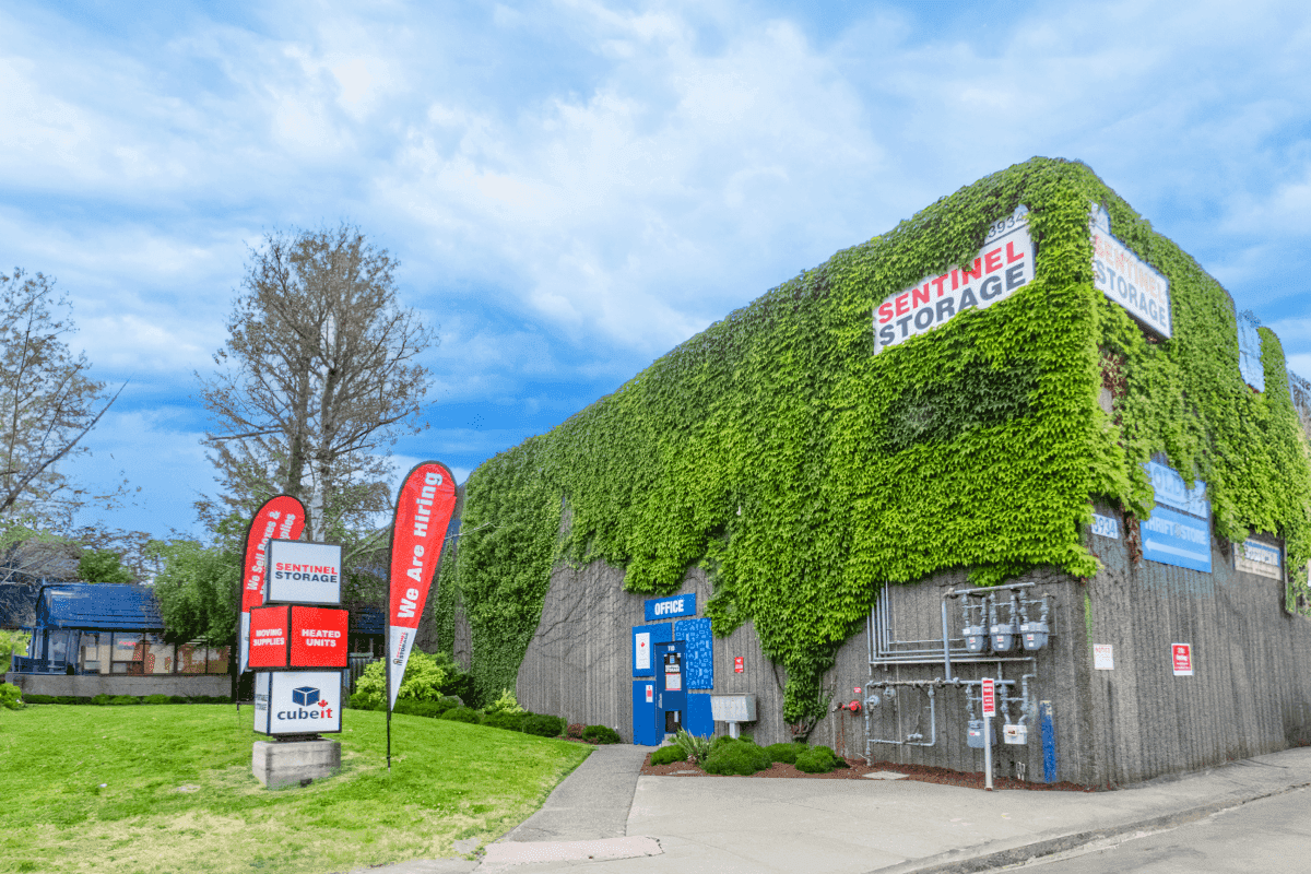 Street View - Sentinel Storage - Victoria (Vancouver Island)