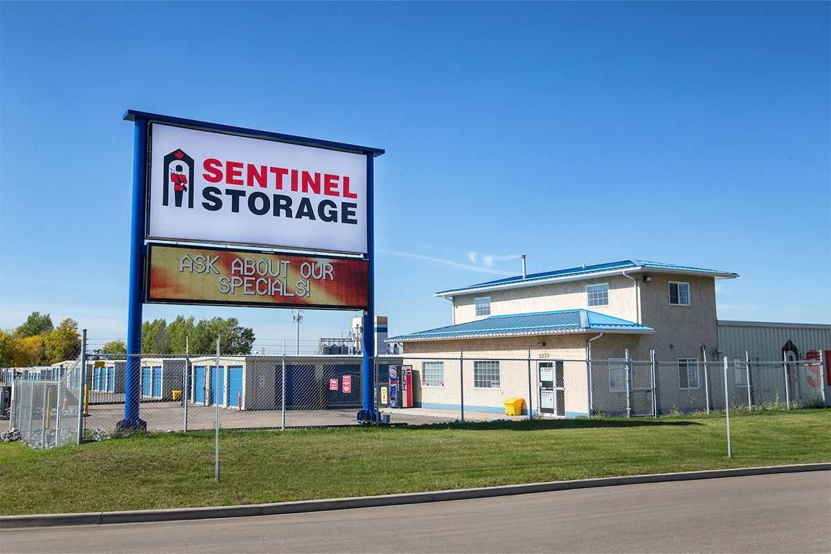 Street view - Sentinel Storage - Edmonton Yellowhead Trail