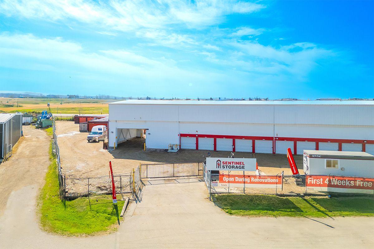 Vue aérienne du site de entreposage - Sentinel Storage - Nisku