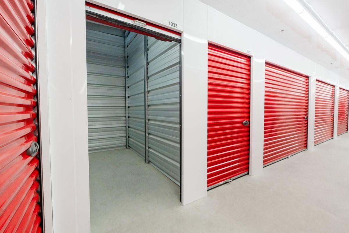 Unités intérieures - Sentinel Storage - Nisku