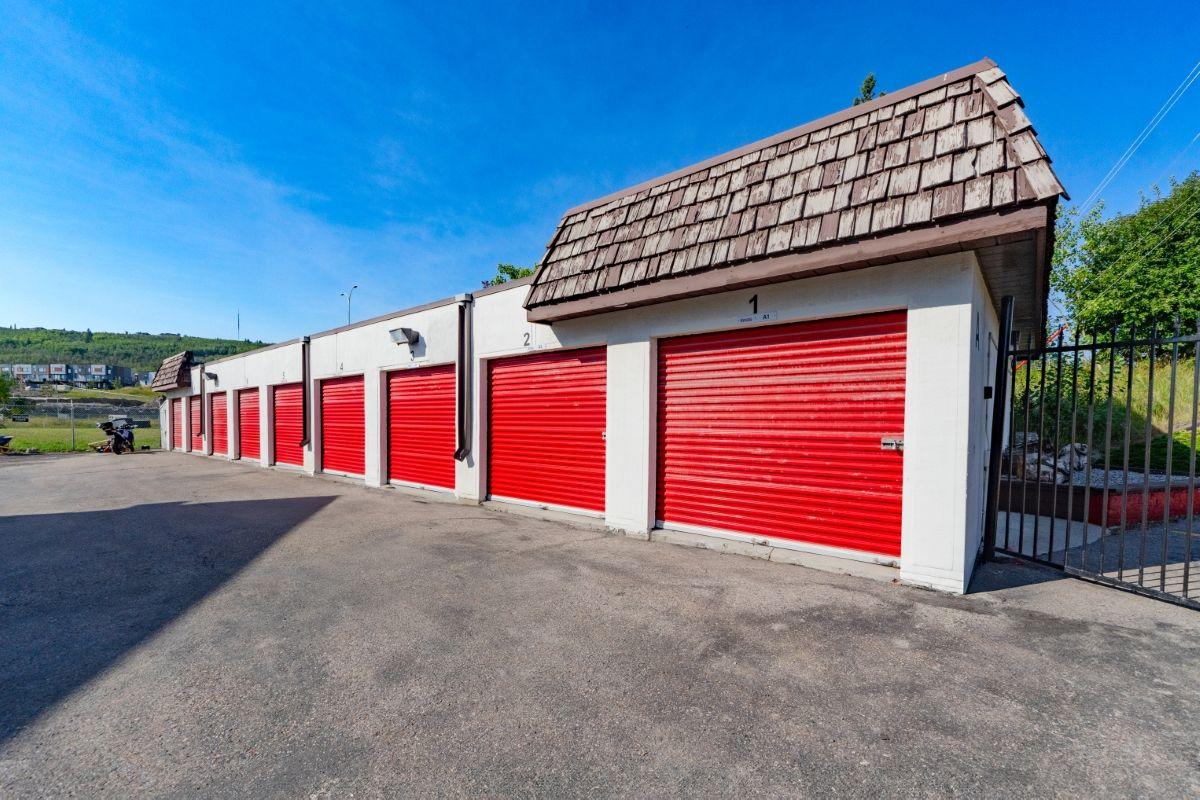 Drive Up Storage Units - Sentinel Storage - Calgary West (Self-Serve)