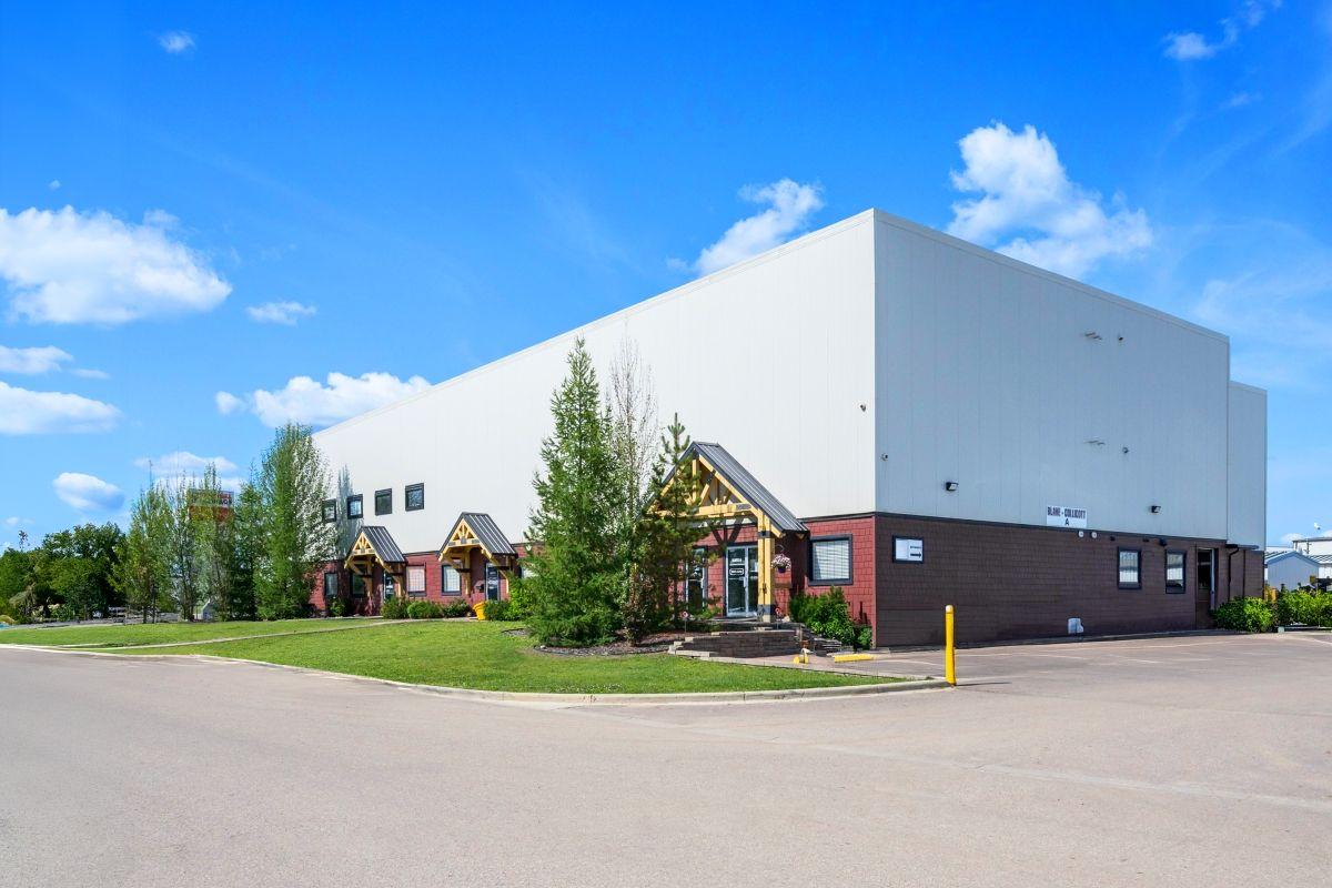 Street View - Sentinel Storage - Fort McMurray MacKenzie (Self-Serve)