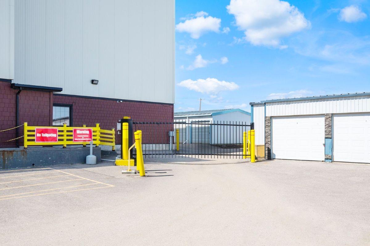 Security Gate - Sentinel Storage - Fort McMurray MacKenzie (Self-Serve)