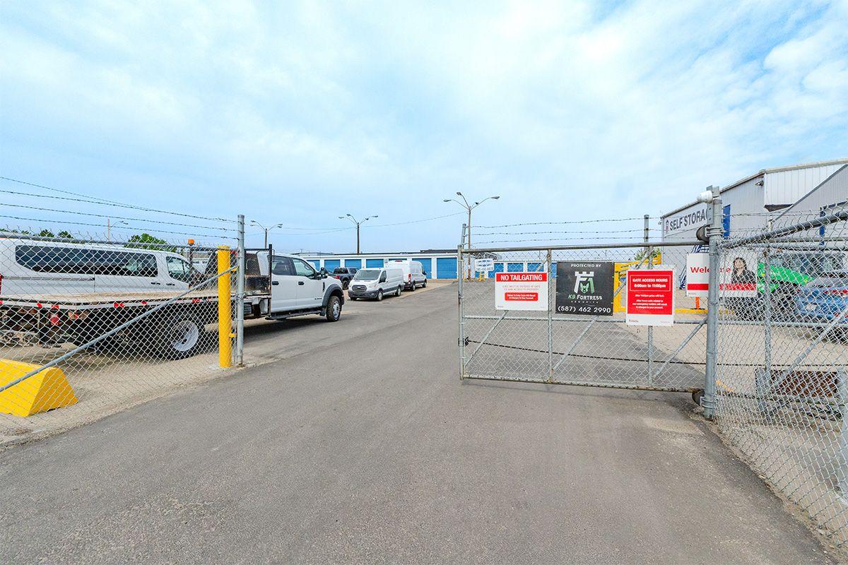 Security Gate - Sentinel Storage - Edmonton High Park