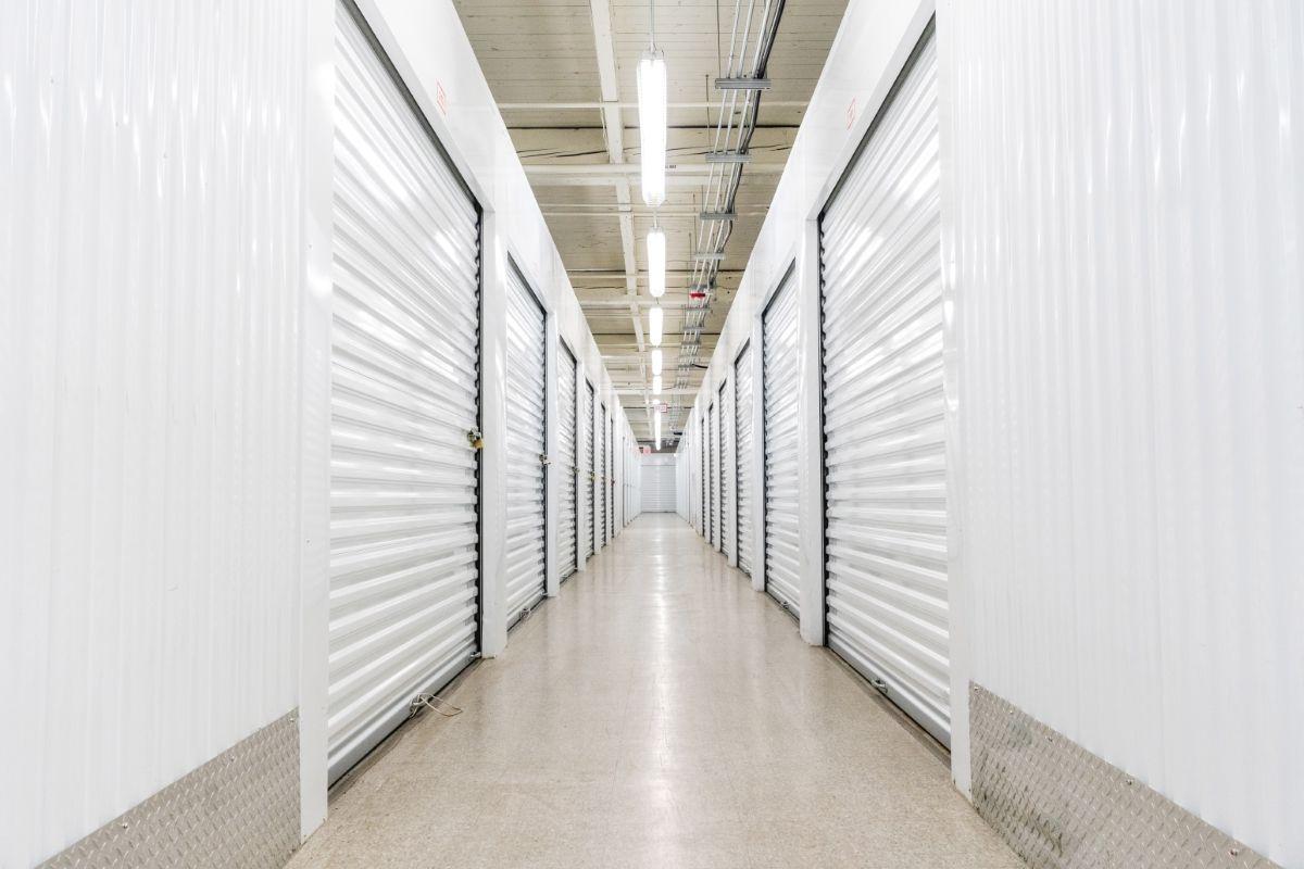 Unités de stockage chauffées - Sentinel Storage - Edmonton Montrose