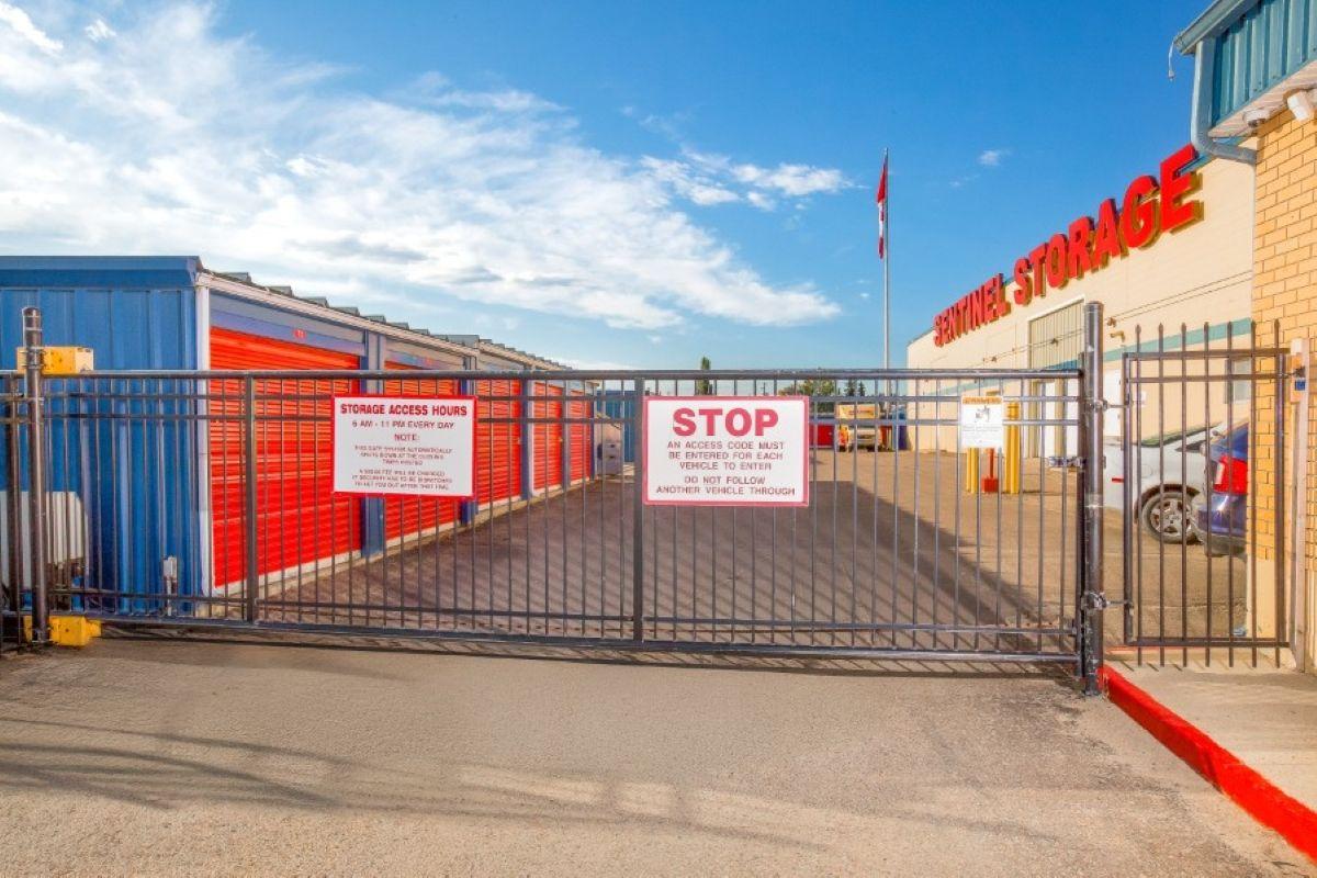 Portail de sécurité - Sentinel Storage - Red Deer