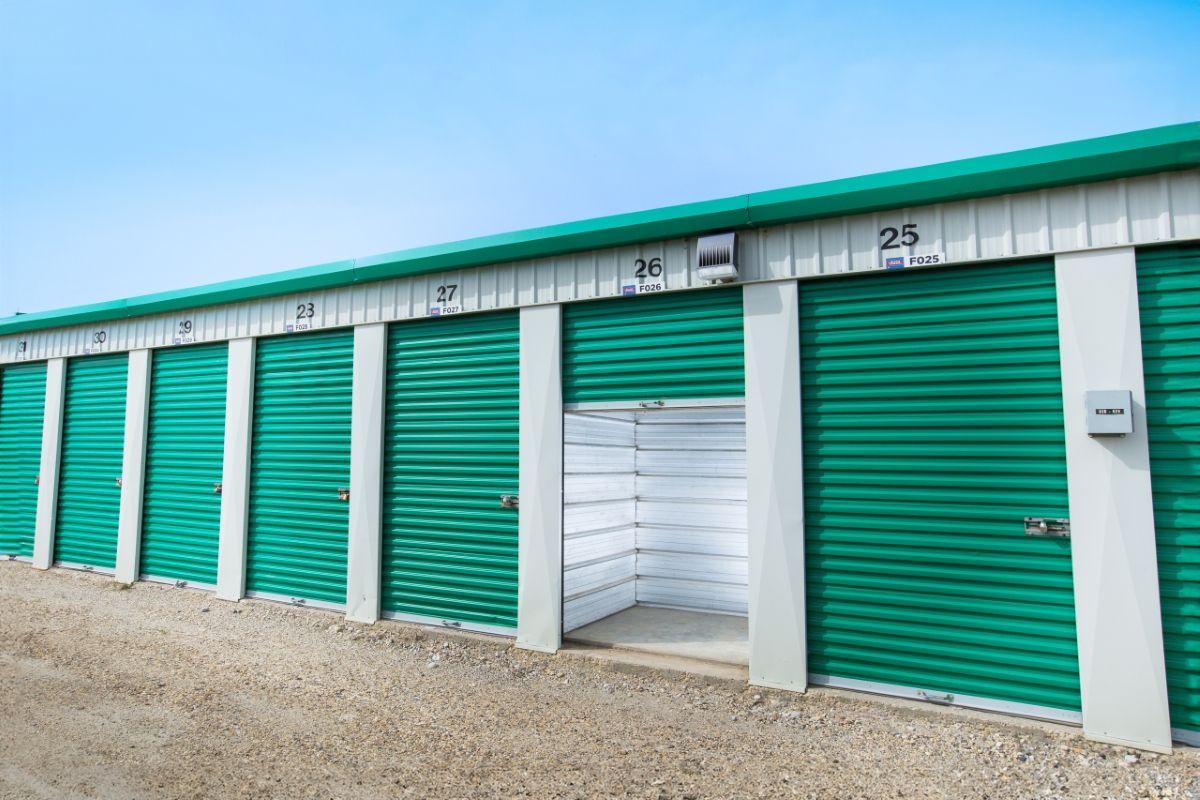 À l'intérieur d'une petite unité - Sentinel Storage - Spruce Grove Central (Self-Serve)