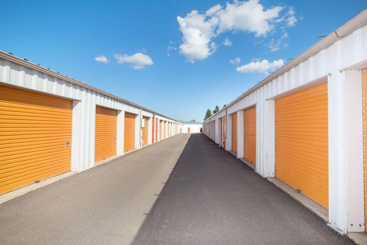 Drive Up Storage Units - Sentinel Storage - Red Deer Northlands (Self-Serve)