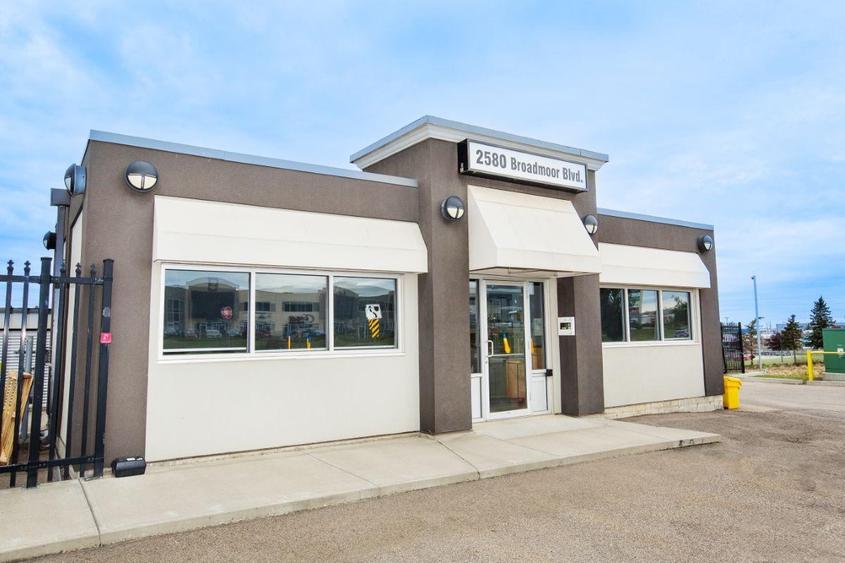 Office Entrance - Sentinel Storage - Sherwood Park North
