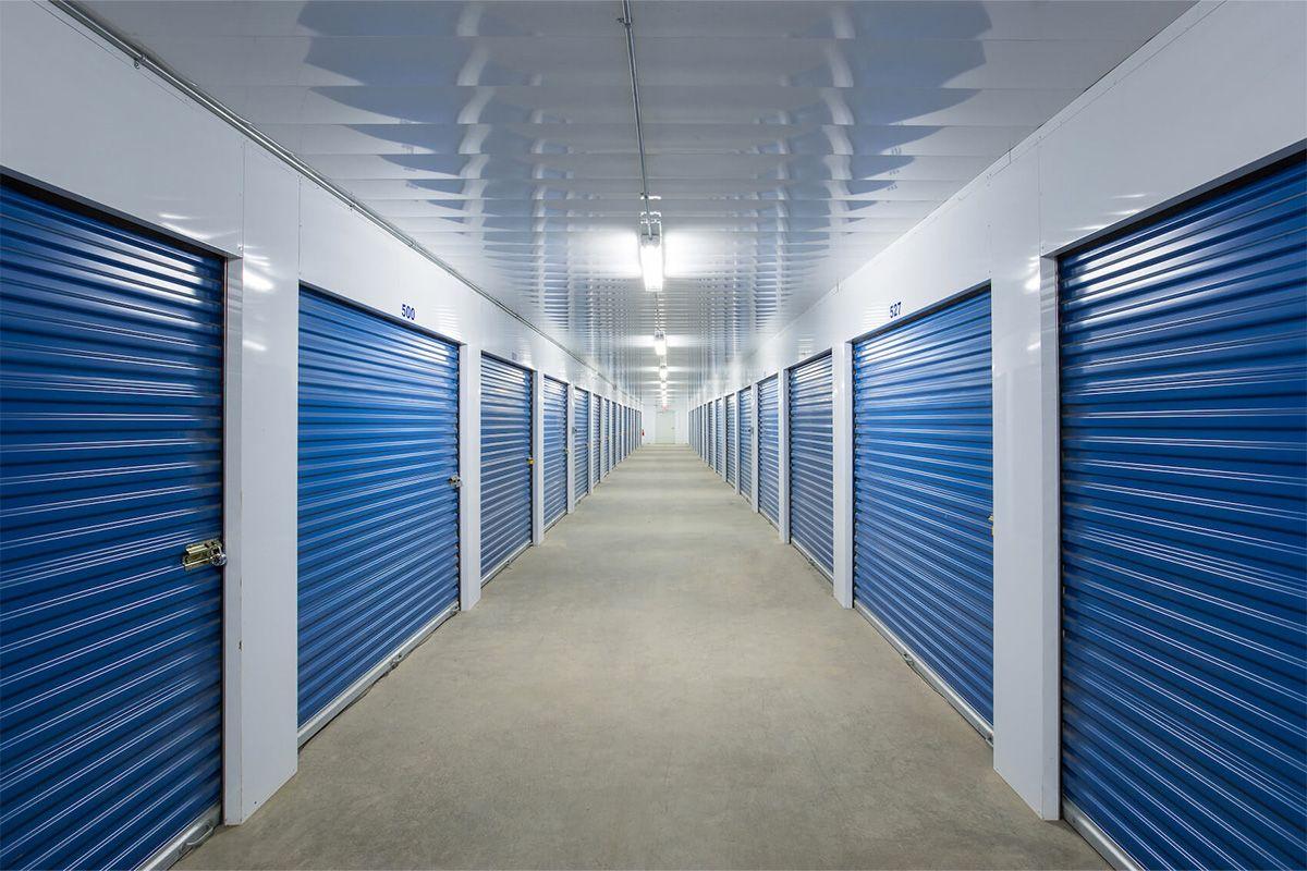 Unités intérieures - Sentinel Storage - Edmonton Yellowhead Trail