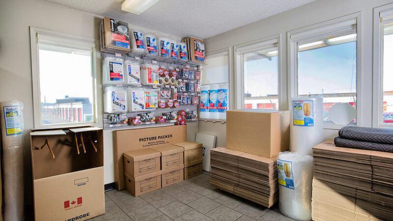 Boxes & Packing Supplies